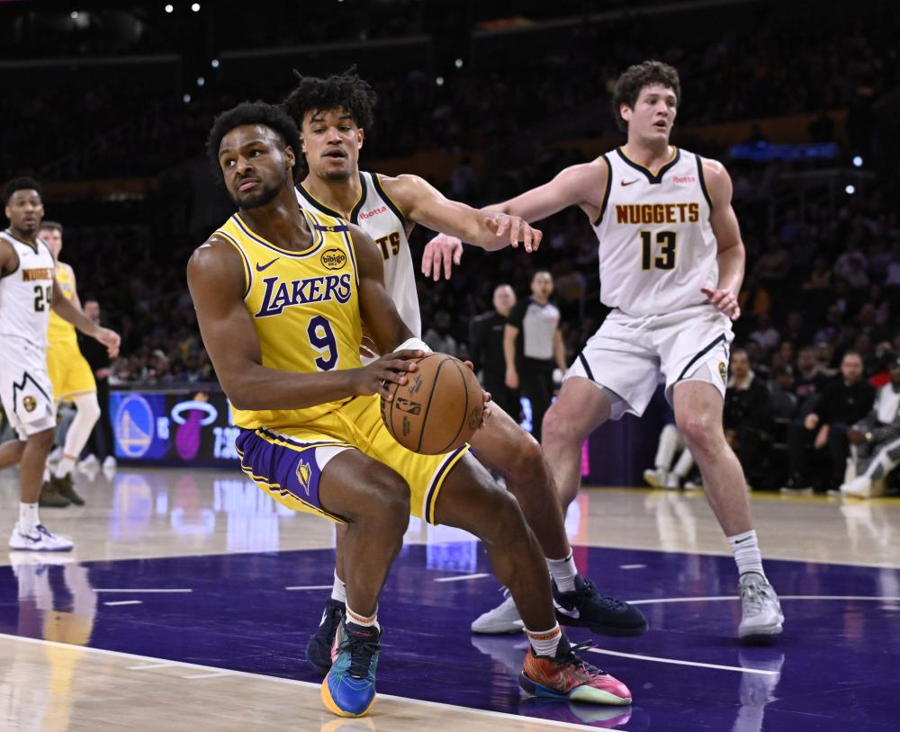 担任替补角 担任替补角